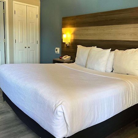 Days Inn By Wyndham San Diego Vista Luaran gambar