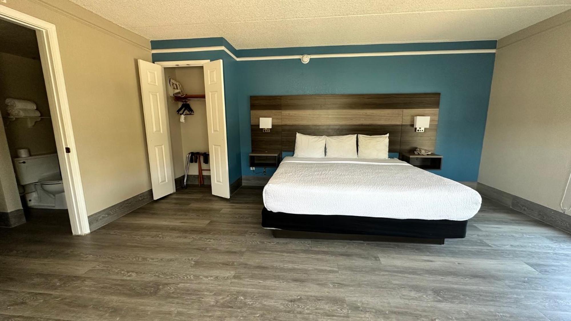 Days Inn By Wyndham San Diego Vista Luaran gambar