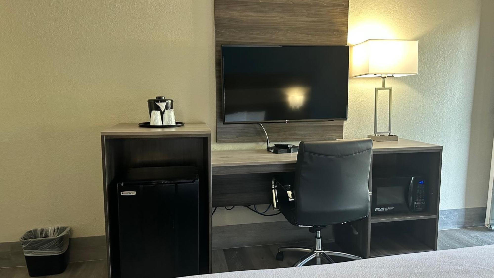 Days Inn By Wyndham San Diego Vista Luaran gambar