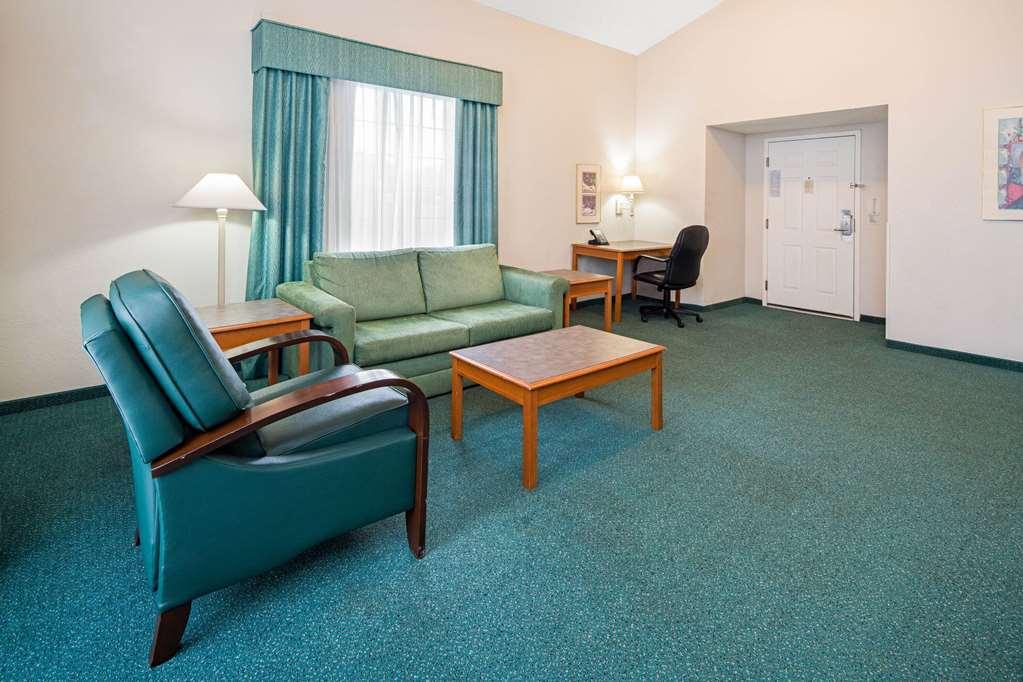 Days Inn By Wyndham San Diego Vista Bilik gambar