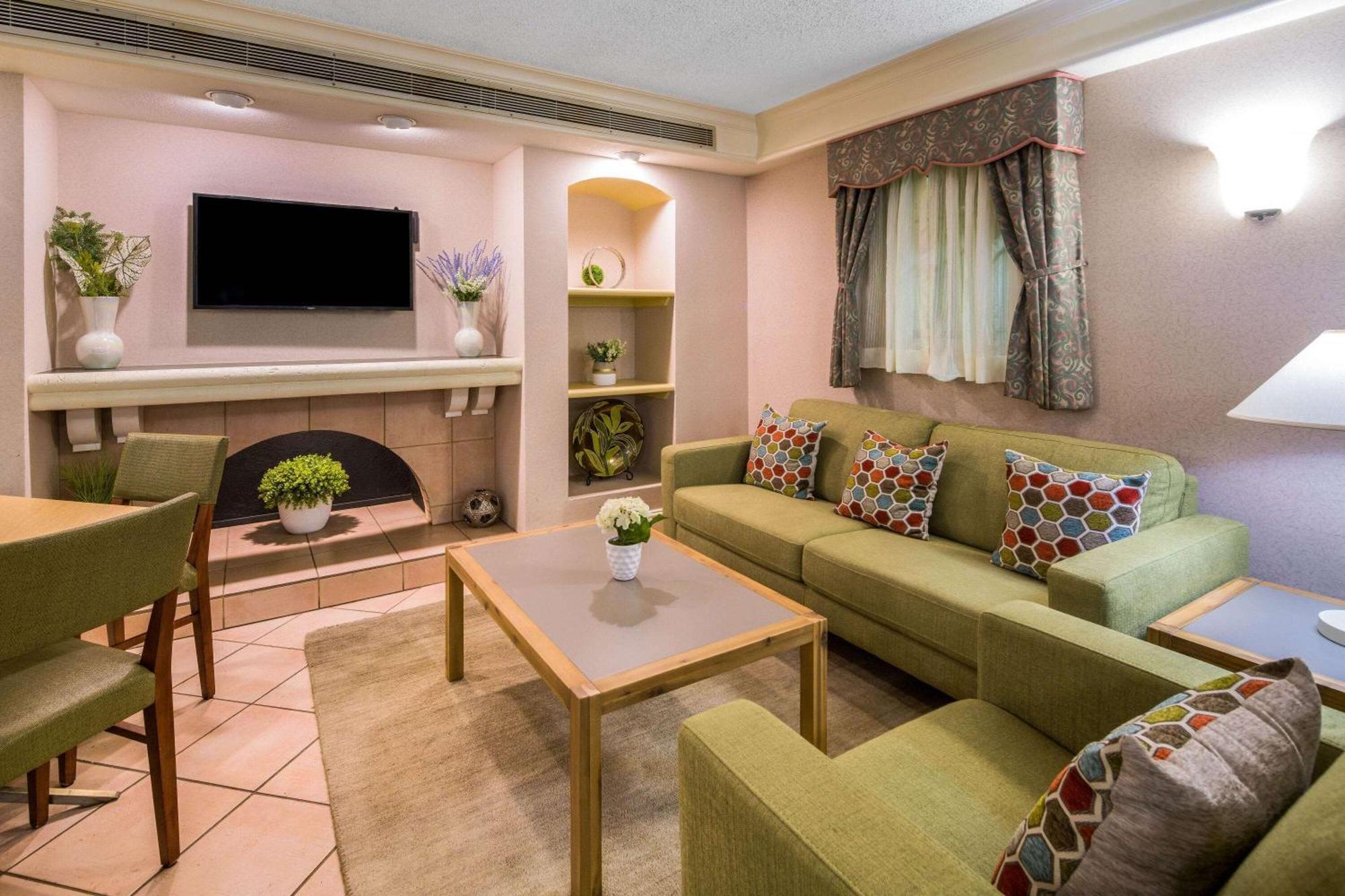 Days Inn By Wyndham San Diego Vista Luaran gambar