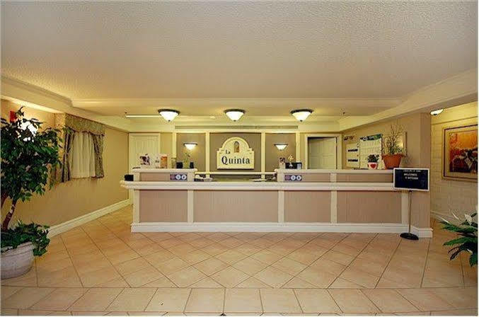 Days Inn By Wyndham San Diego Vista Luaran gambar